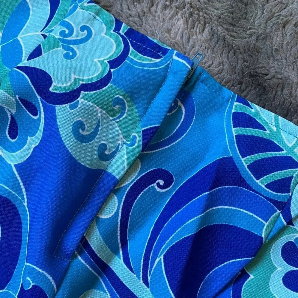 VTG Just Kidding Print Capris